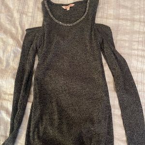 Juicy couture long sleeve open shoulder shirt
